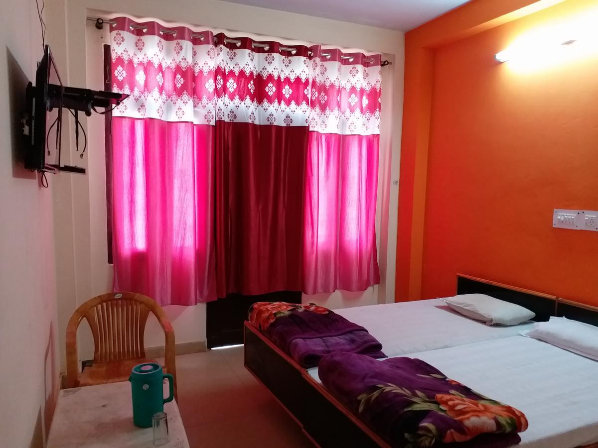 Hotel Ganga Sagar Uttarkāshi Kültér fotó